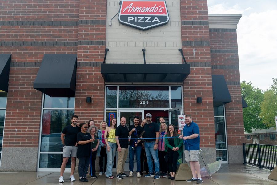Ribbon cutting at Armando's Pizza